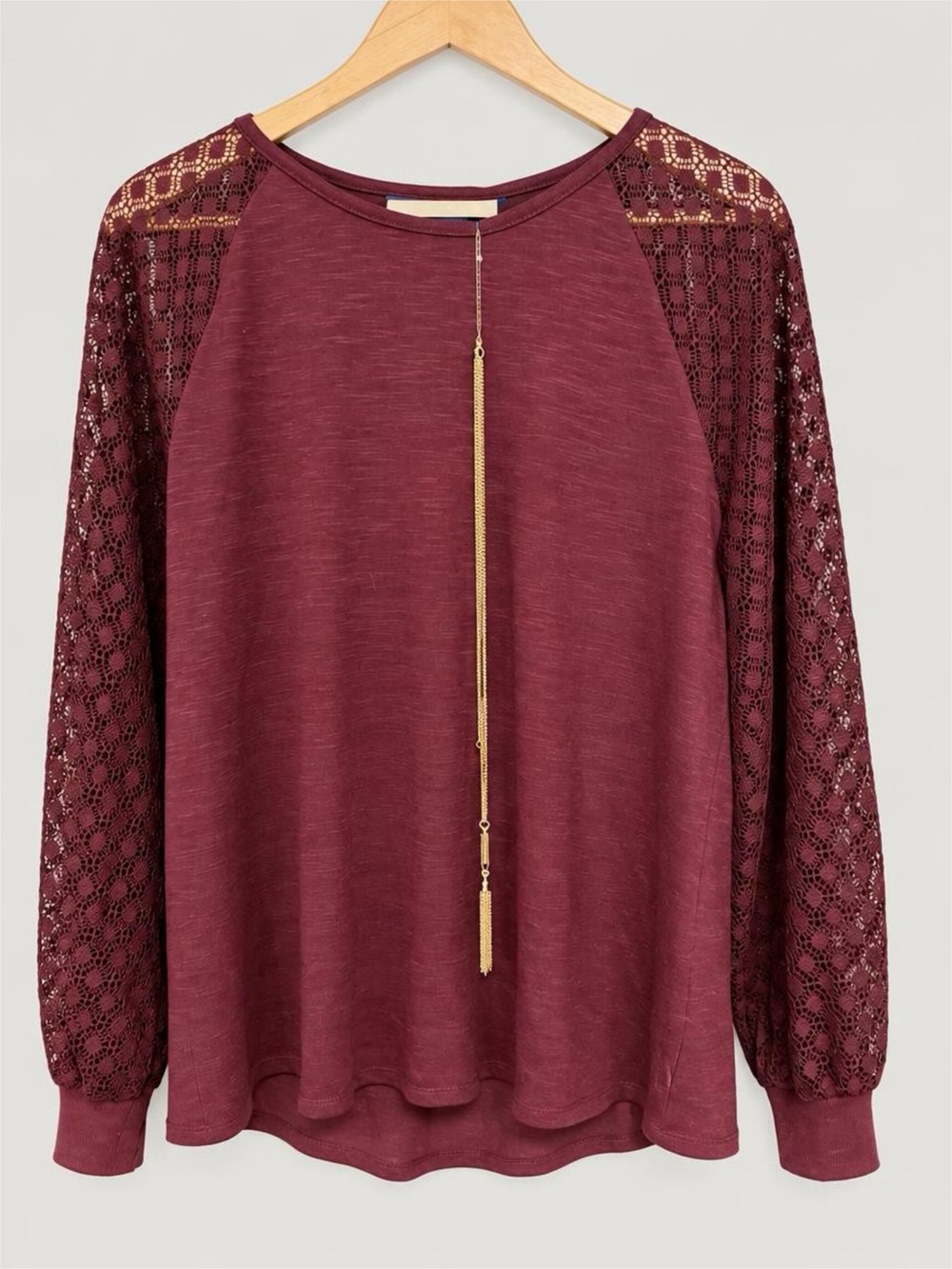 NWT Apt 9 Burgundy Lace Raglan Sleeve Sweatshirt w/Gold Layered Necklace - L